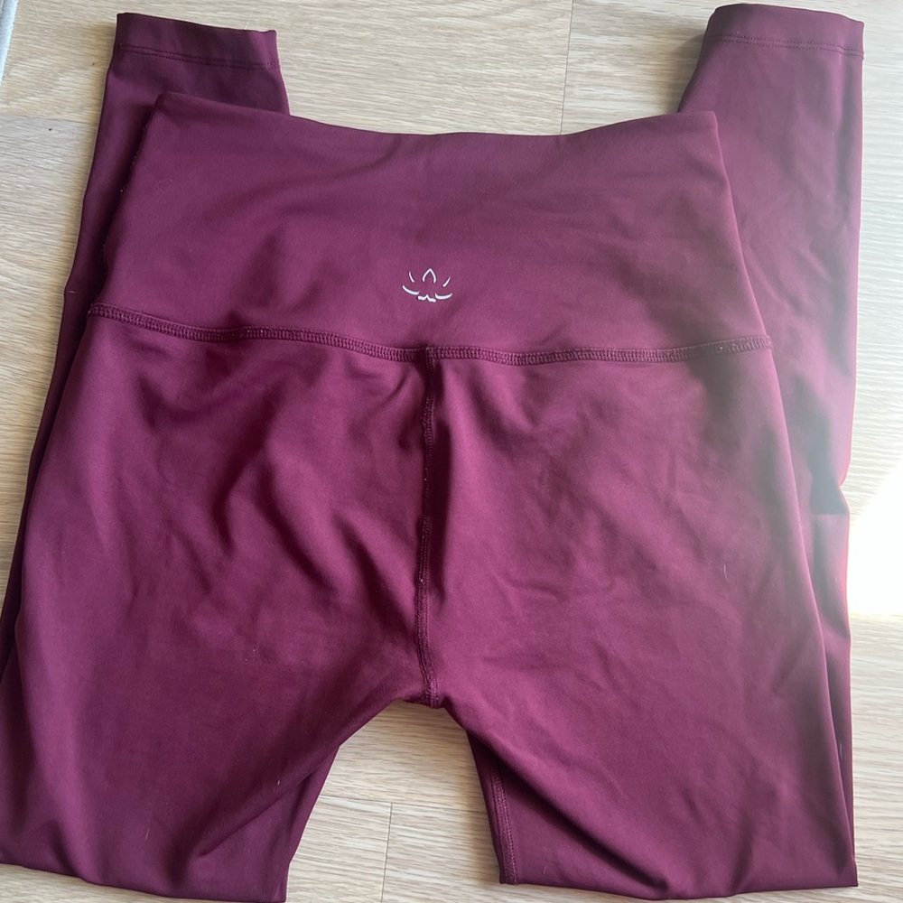 Beyond Yoga Burgundy Leggings